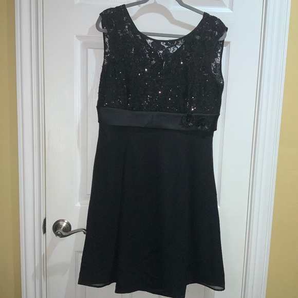 Tahari ASL fit & flare black cocktail dress Sz 12 satin waist sequin lace - Picture 1 of 8